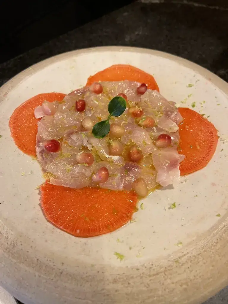 Danielle Jin_Près de Seine_Paris_review