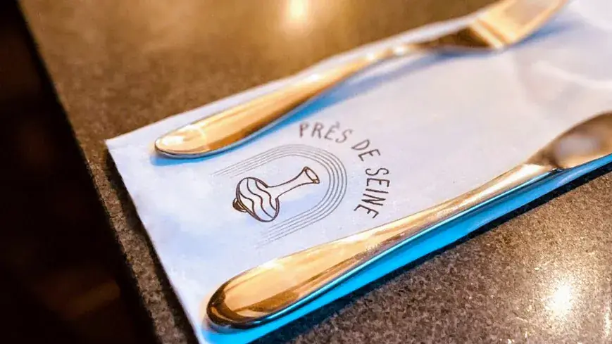 Près de Seine_Paris_slider_image_3