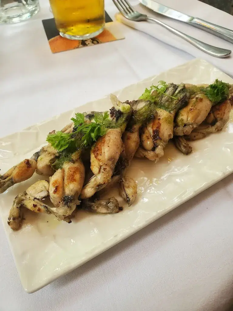 Anita Poon_Côté Saint-Germain_Paris_review