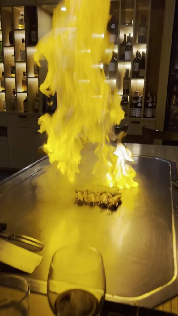 Makram Chehayeb_Chez Hanafousa_Paris_avis