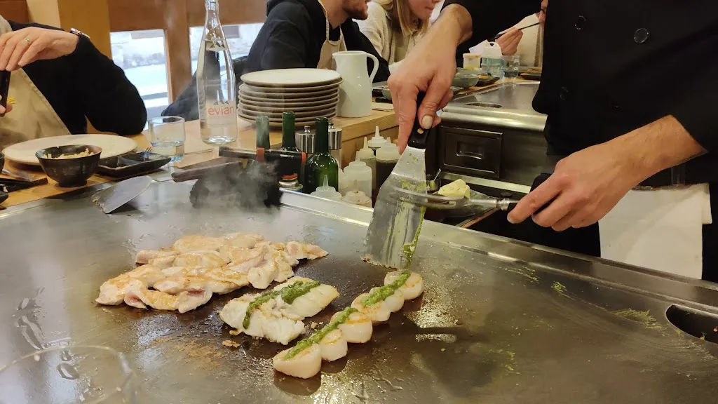 Chez Hanafousa_Paris_slider_image_2