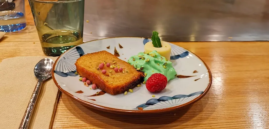 Chez Hanafousa_Paris_slider_image_3