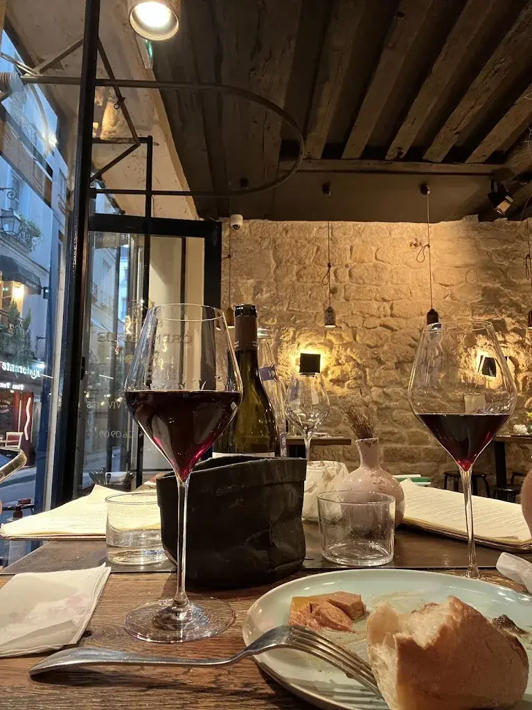 Brett Clatworthy_La Grande Crèmerie_Paris_review