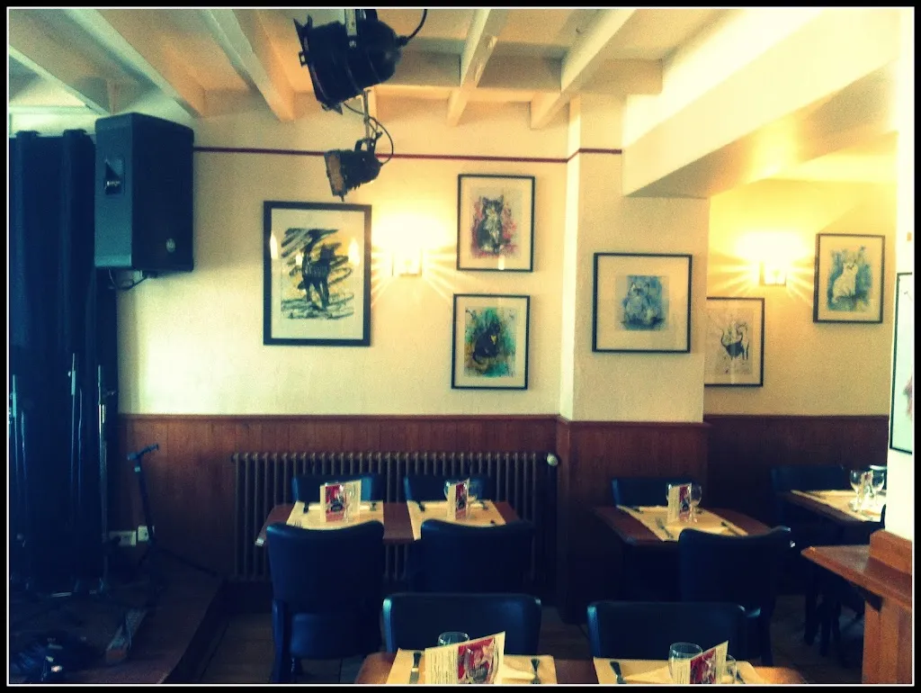 Les copains d'abord restaurant in Salbris