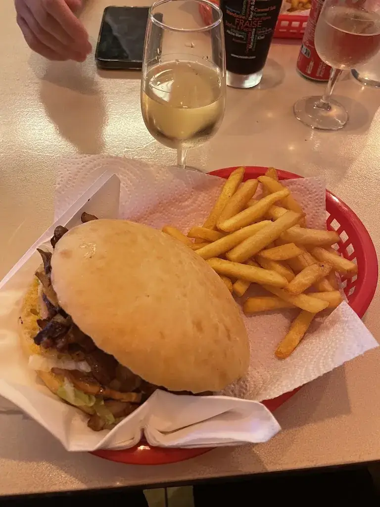 Le Stadium ristorante a Salbris