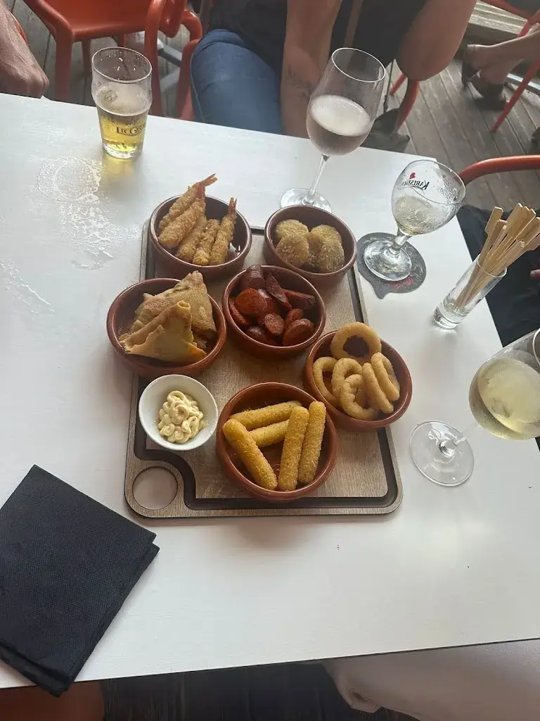 Le Saint-Laurent_Brioude_slider_image_2