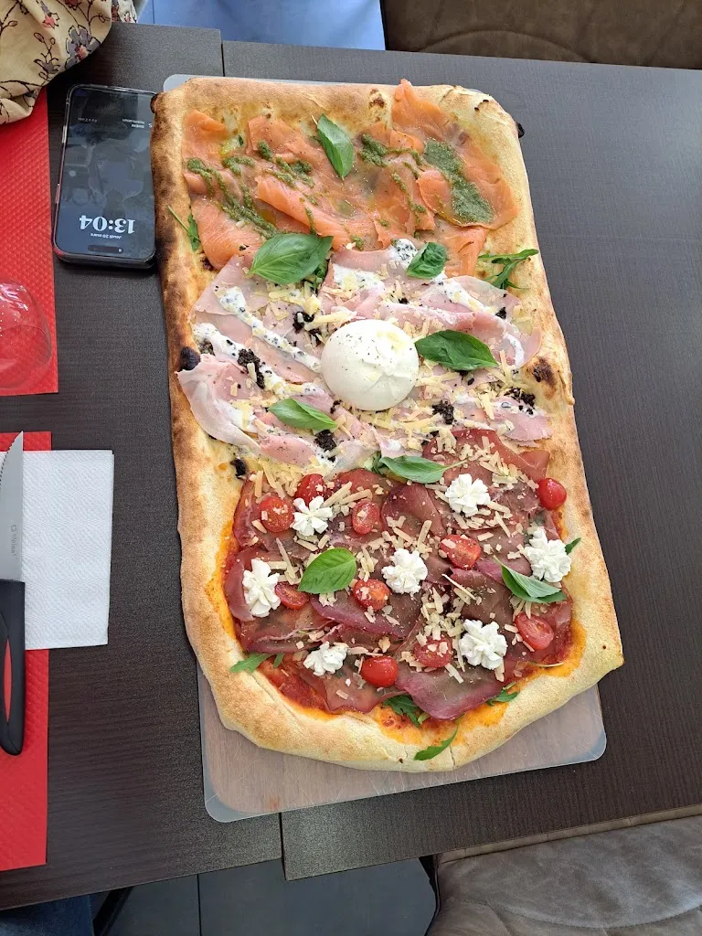 Maria DA CUNHA_La mangeoire_Anet_review