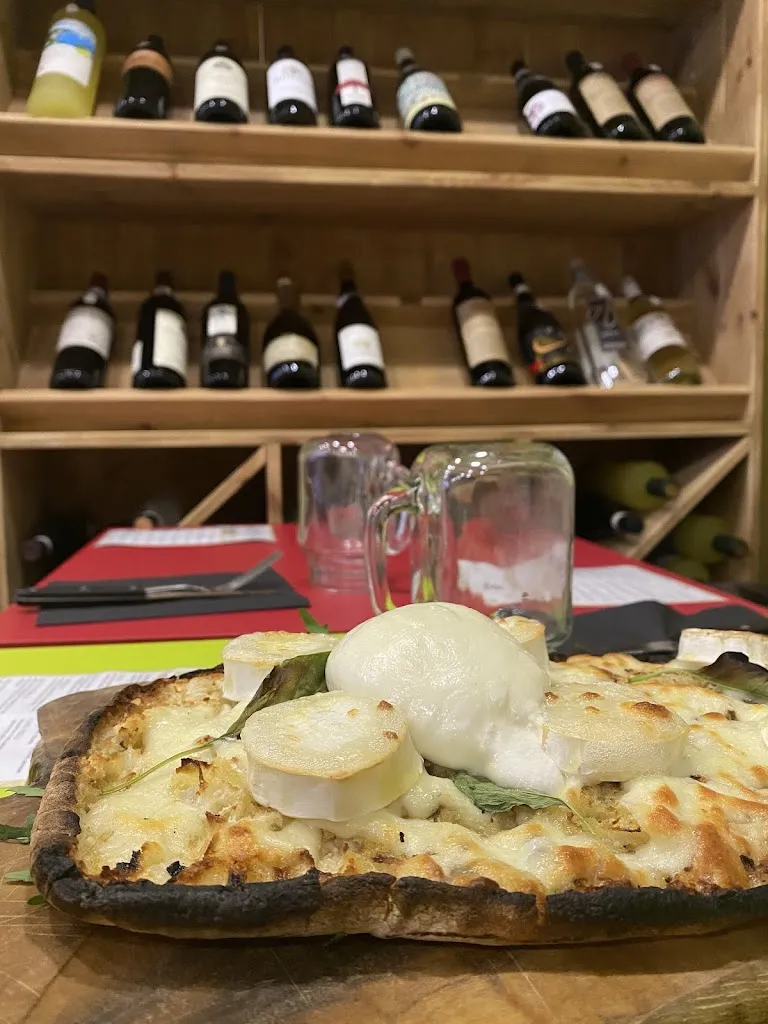 La mangeoire restaurant in Anet