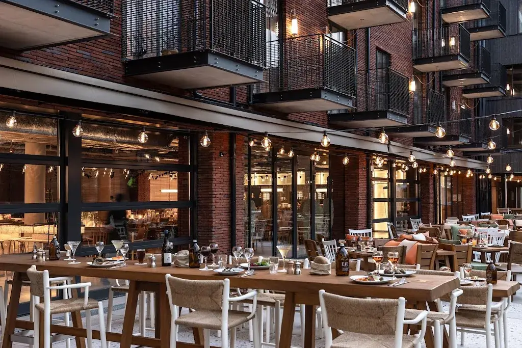 Feuille de Chou_Saint-Ouen-sur-Seine_slider_image_1