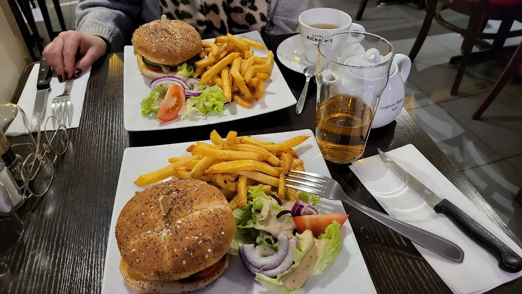 Restaurant l'Eden._Saint-Ouen-sur-Seine_slider_image_2