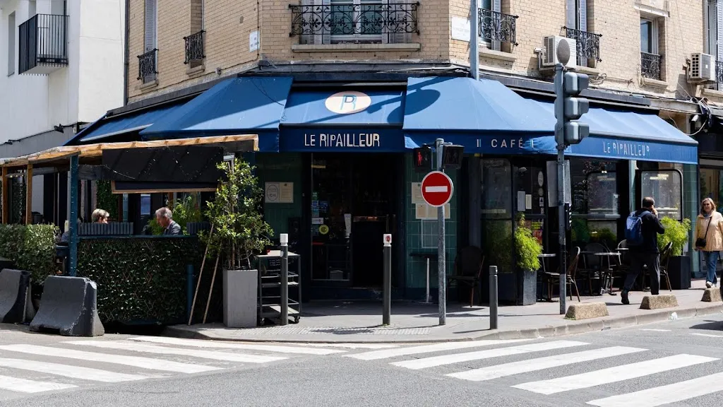 Le Ripailleur restaurant in Saint-Ouen-sur-Seine