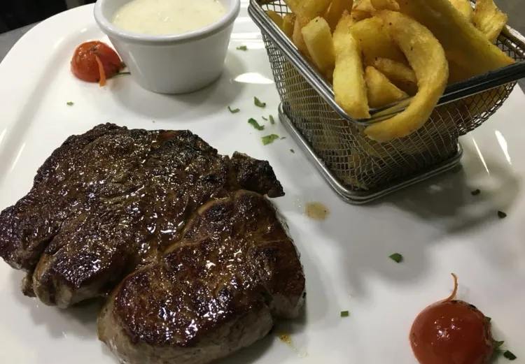 O'Papa restaurant_Saint-Ouen-sur-Seine_slider_image_3