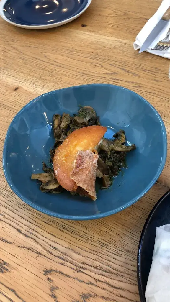 Andrew Morton_Yaya Saint-Ouen - Restaurant méditerranéen par Juan Arbelaez_Saint-Ouen-sur-Seine_review