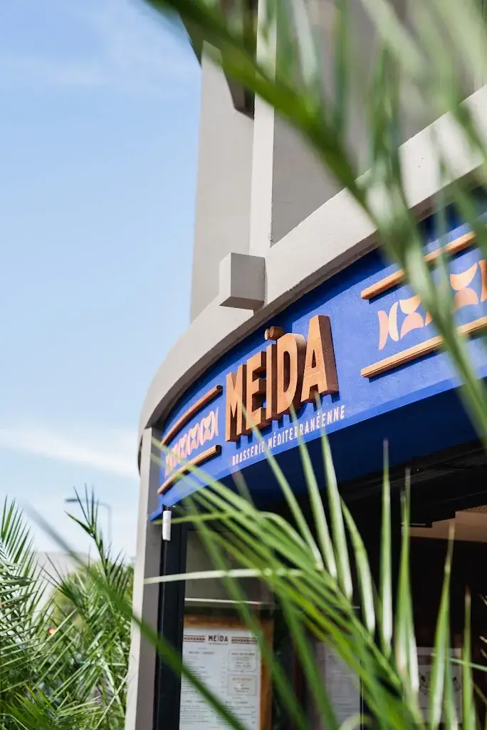 Meïda restaurant in Saint-Ouen-sur-Seine