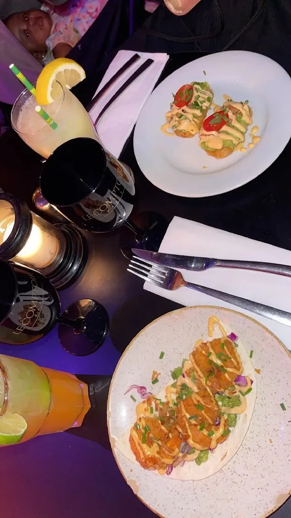 Collines Kakule_Le Comptoir_Saint-Ouen-sur-Seine_avis