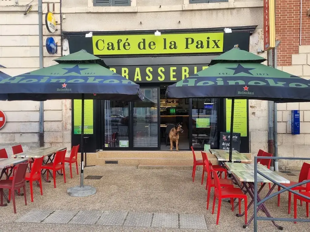 Café de la Paix Restaurant in Sancoins
