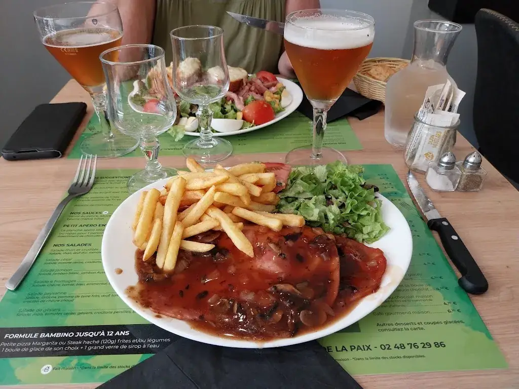 Café de la Paix_Sancoins_slider_image_2