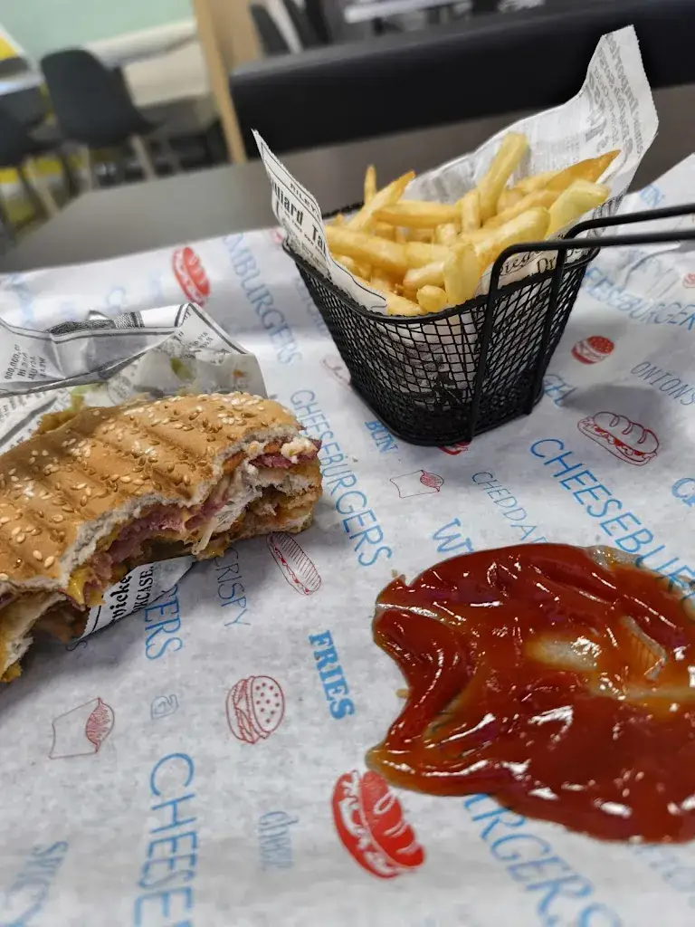 CHICKEN'MO_Tavers_slider_image_2