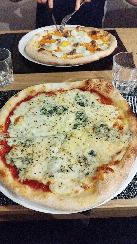 Carolane Briffaut_pizzeria et caetera_Brioude_recensione