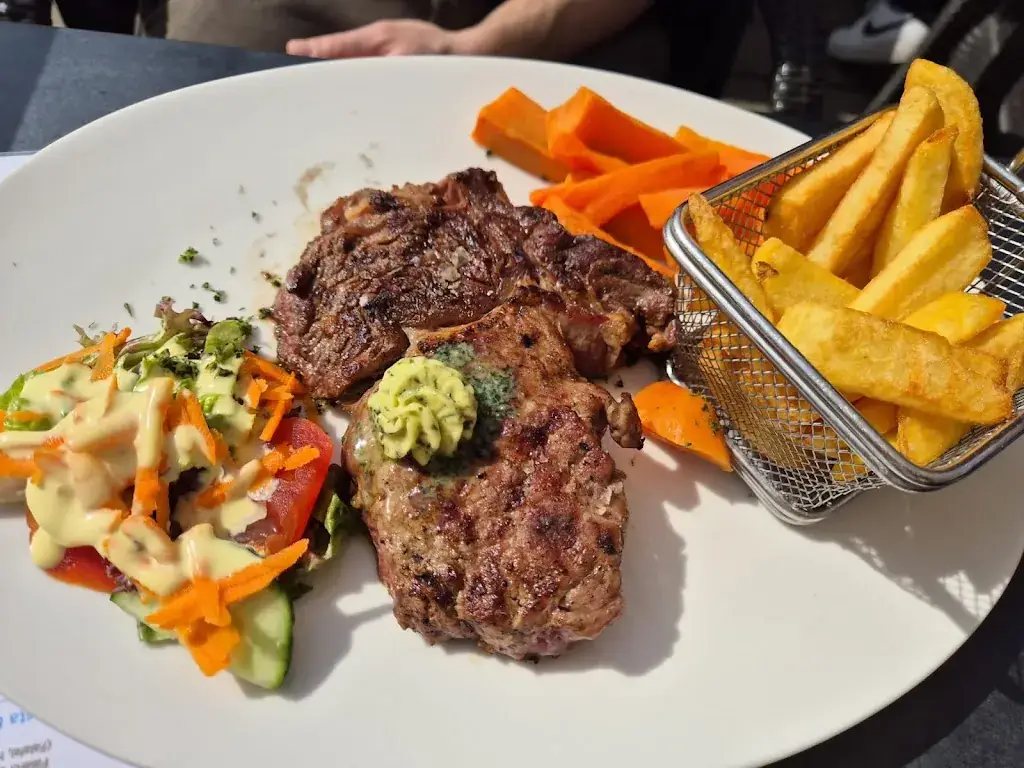 Valentina Galindo_Auberge de Vienne_Vienne-en-Val_review