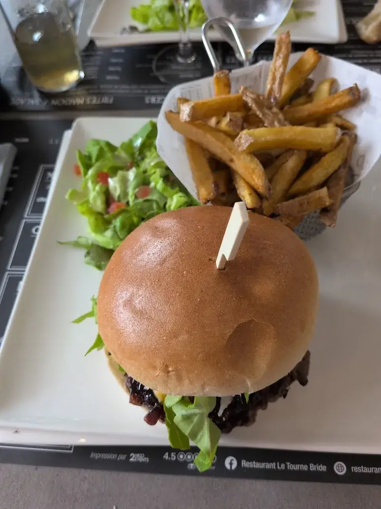 Laëtitia guibert_Le Tourne Bride_Villeperdue_review