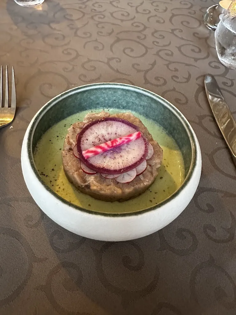 Brett Duke_The Originals Le Manoir de Pierre Levee_36220_review