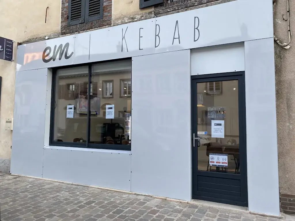 em Kebab restaurant in Senonches