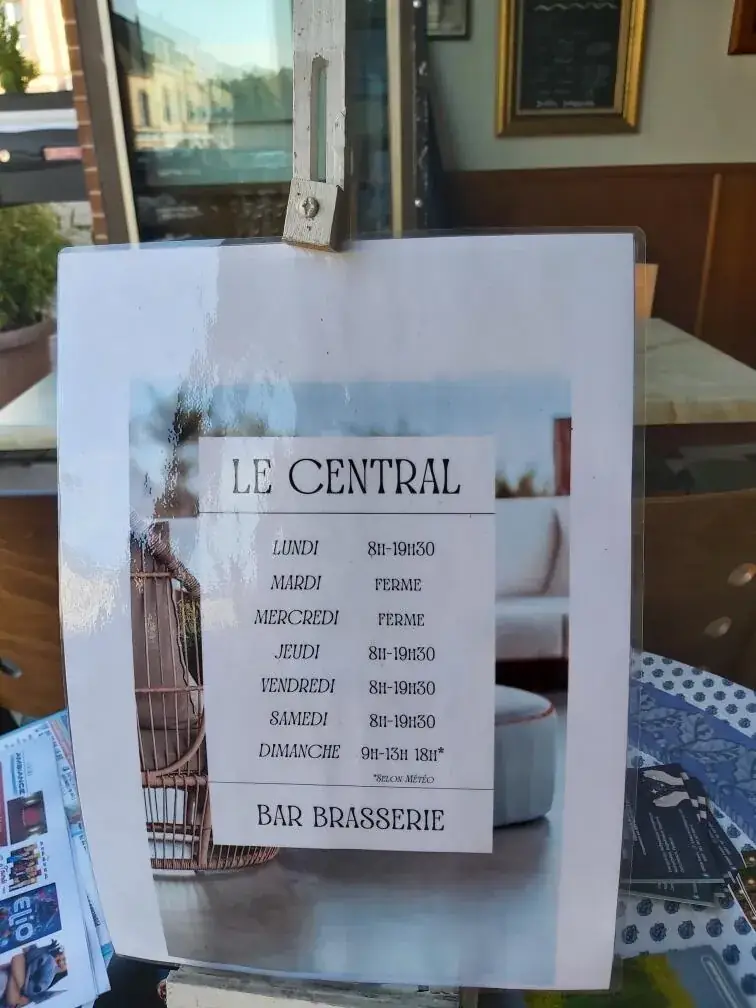 Bar Le Central Restaurant in Senonches