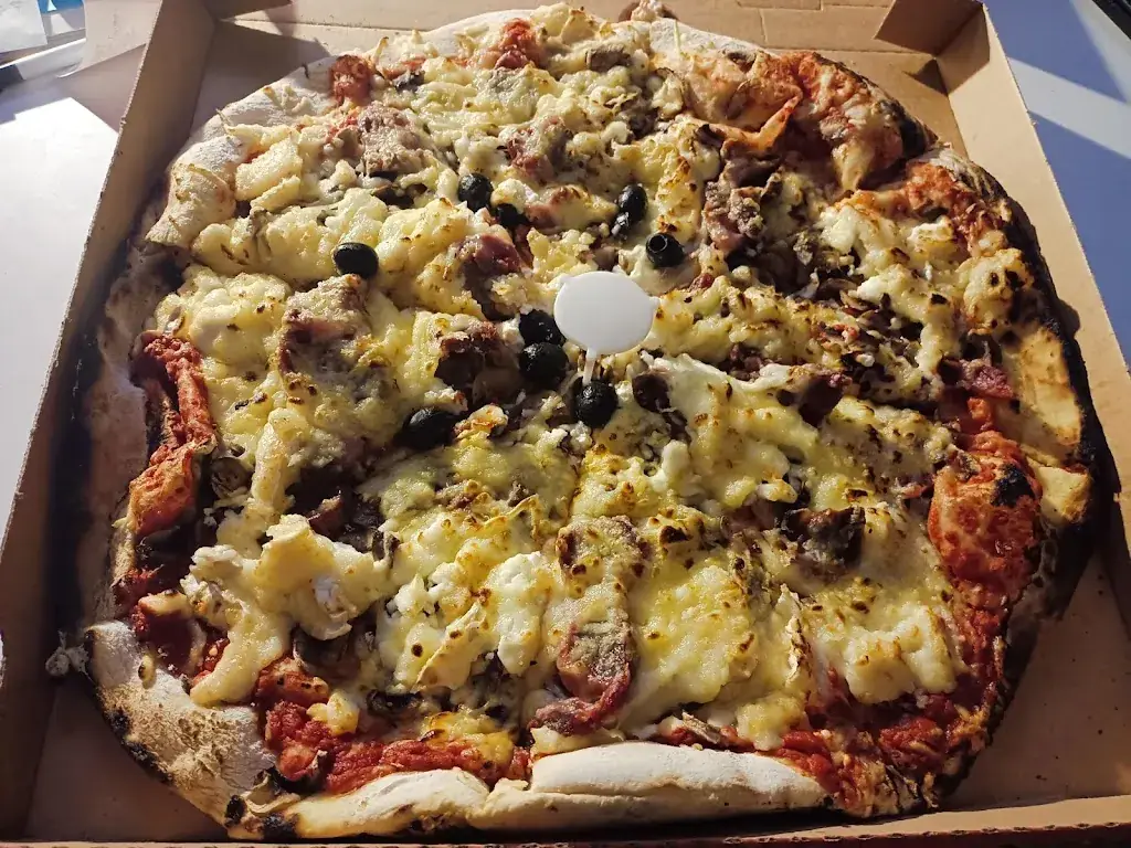 Pizzeria le Saint Julien_Brioude_slider_image_3