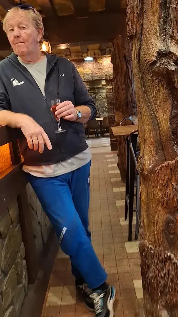 Routiers La loge_Theillay_slider_image_2