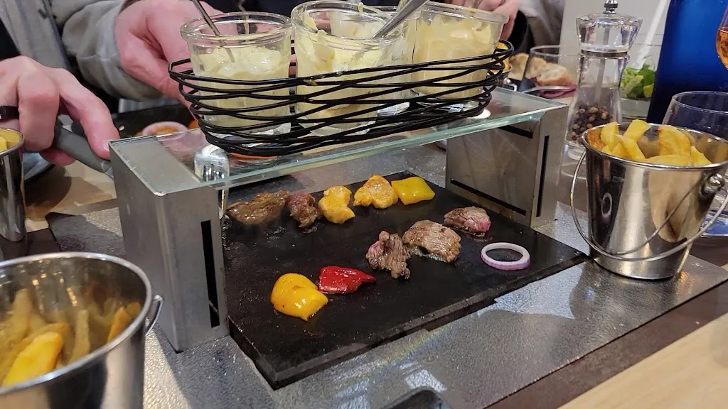 La Pierrade d'Or_Sainte-Geneviève-des-Bois_slider_image_2