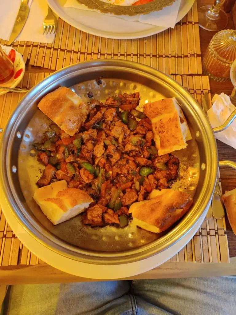 Alisha Rachel Kurian_Restaurant Roni_Sainte-Geneviève-des-Bois_avis