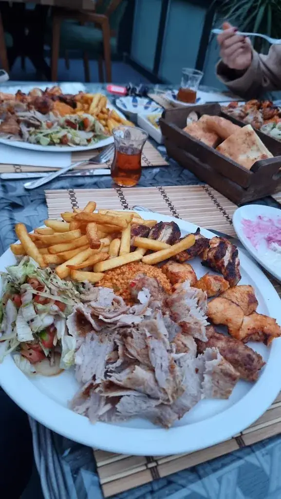 Kinga Sikorska_Restaurant Roni_Sainte-Geneviève-des-Bois_avis