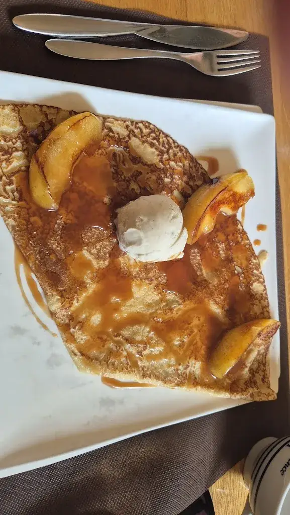 nadine_Crep'show_Sainte-Geneviève-des-Bois_reseña