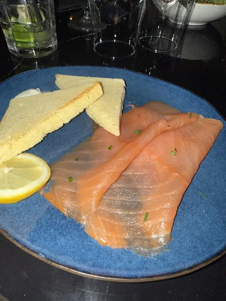 Eddy Roditi_3D restaurant lounge_Sainte-Geneviève-des-Bois_reseña