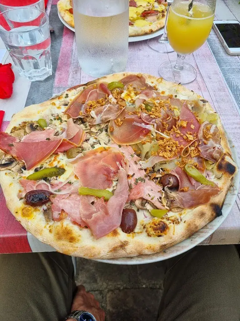 Le Grand Méchant Loup_Veigné_slider_image_2