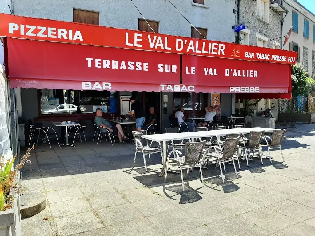 Le val d allier bar tabac Restaurant in Vieille-Brioude