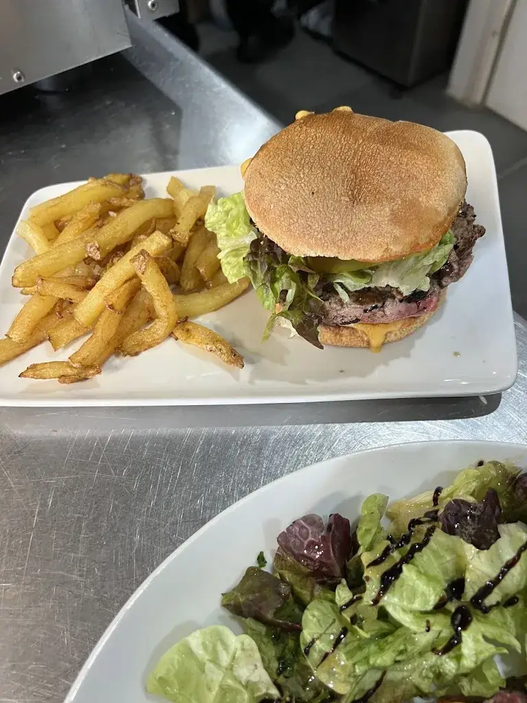 Restaurant Le 4 Saisons Restaurant in Vierzon