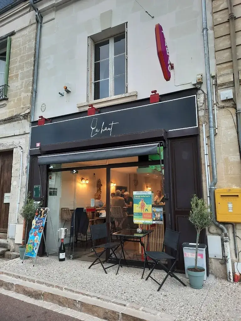 Le P'tit Canon_Vouvray_slider_image_2