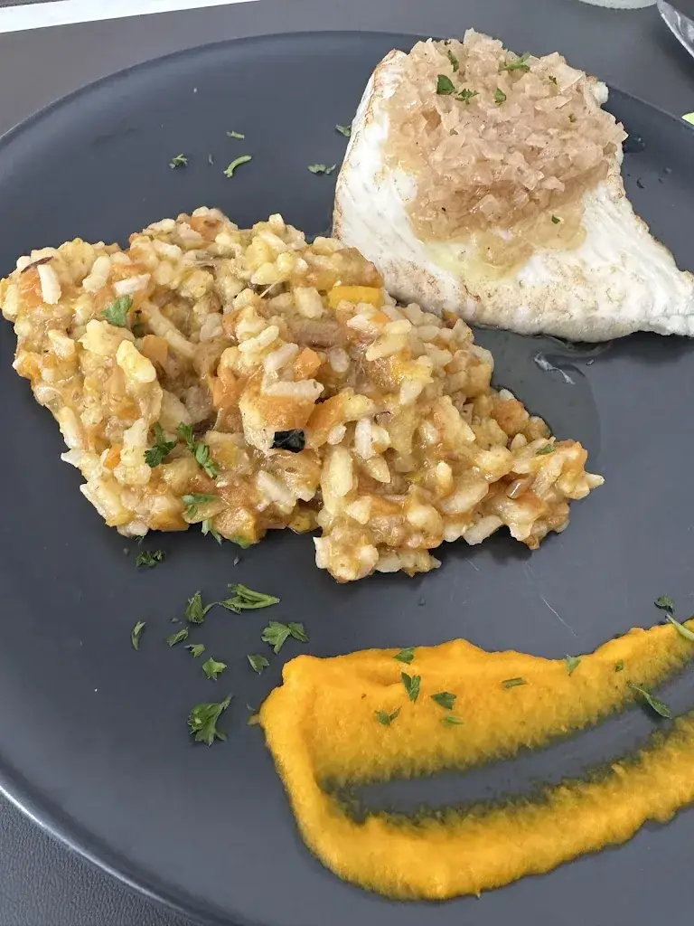 Desmond Polii_Le Val Joli_Vouvray_review