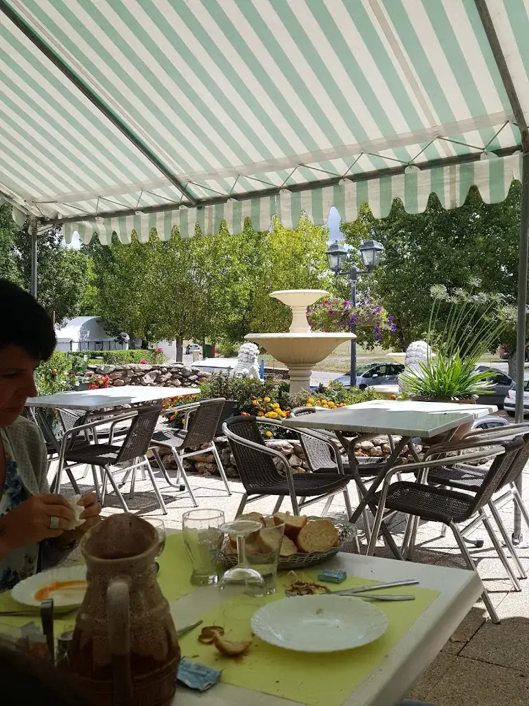 Le Sylchristé_Yzeures-sur-Creuse_slider_image_1