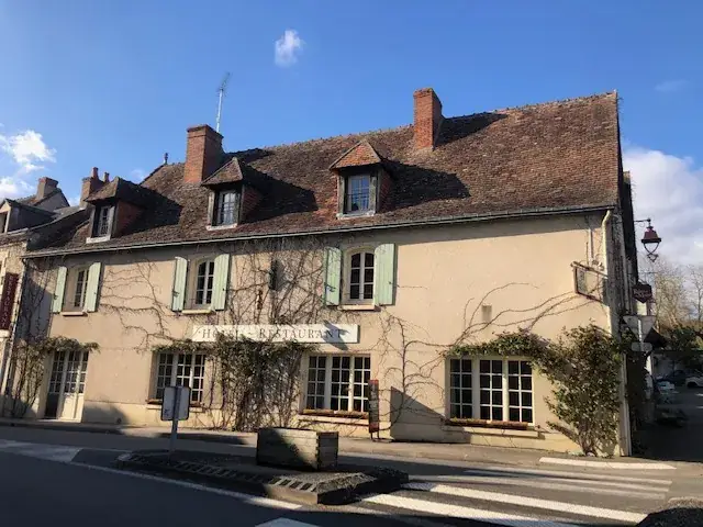 Anne Bowman_Relais De La Mothe_Yzeures-sur-Creuse_review