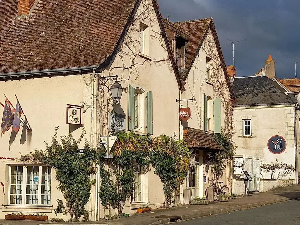 Relais De La Mothe_Yzeures-sur-Creuse_slider_image_1