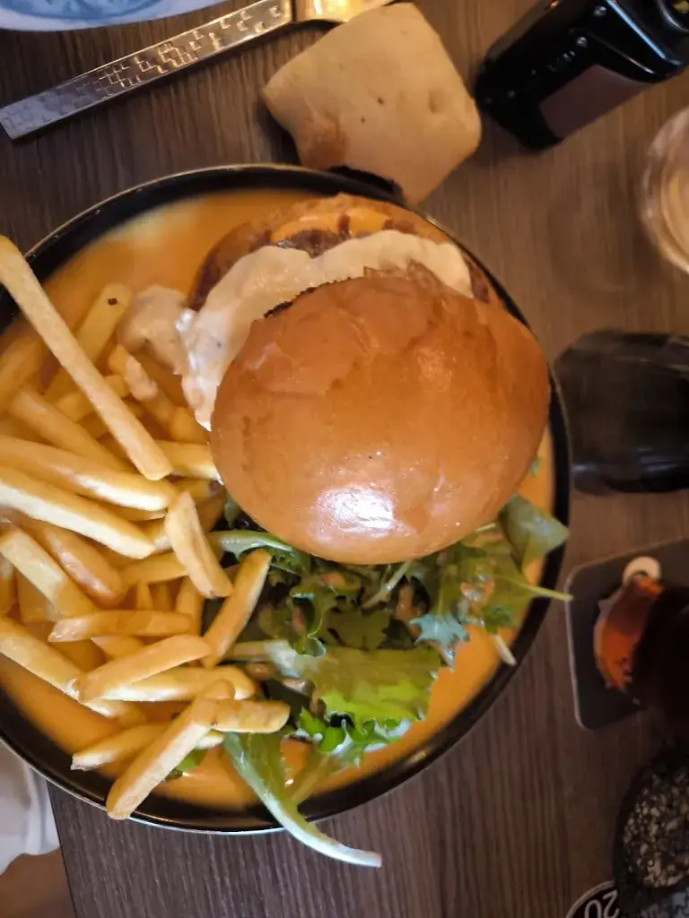 Le Pjl_Le Rendez-Vous_Vineuil_review