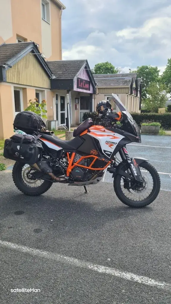 J-M B_Hôtel Le Cosy Blois villebarou_Villebarou_review