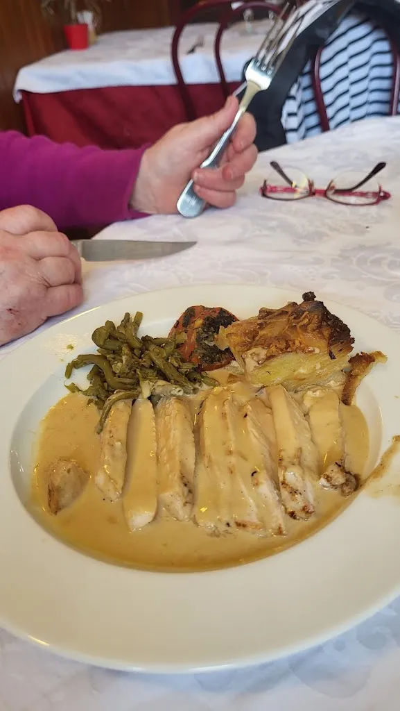 Karine Kryn_Restaurant de la Mairie_Vovéens_review