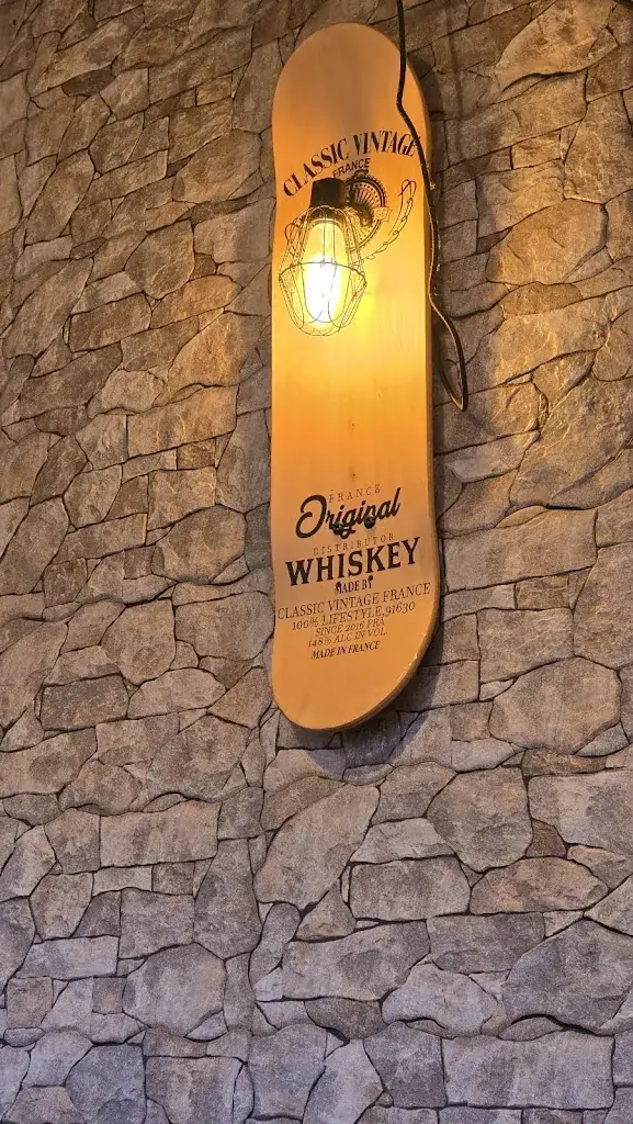 N “NikMedved” S_U cicarnu_Borgo_review