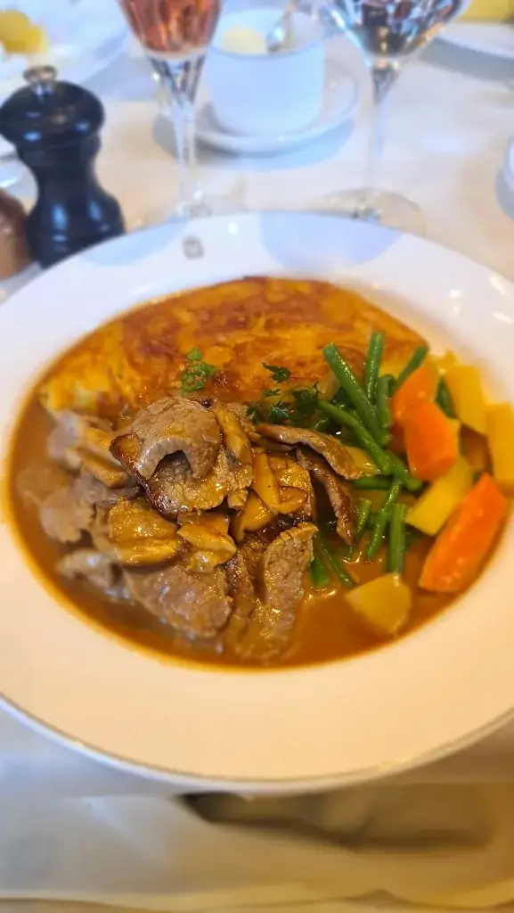 Menu_Le Grand Restaurant et La Grande Terrasse_Gstaad_image_1