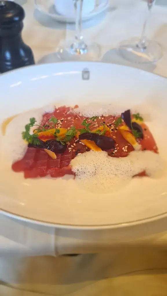 Menu_Le Grand Restaurant et La Grande Terrasse_Gstaad_image_3