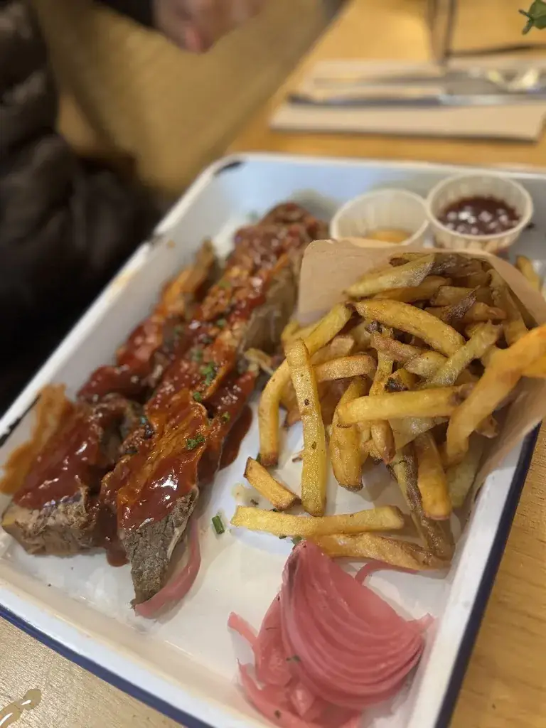 Yvonne Qian_Le Tablier_Troyes_review